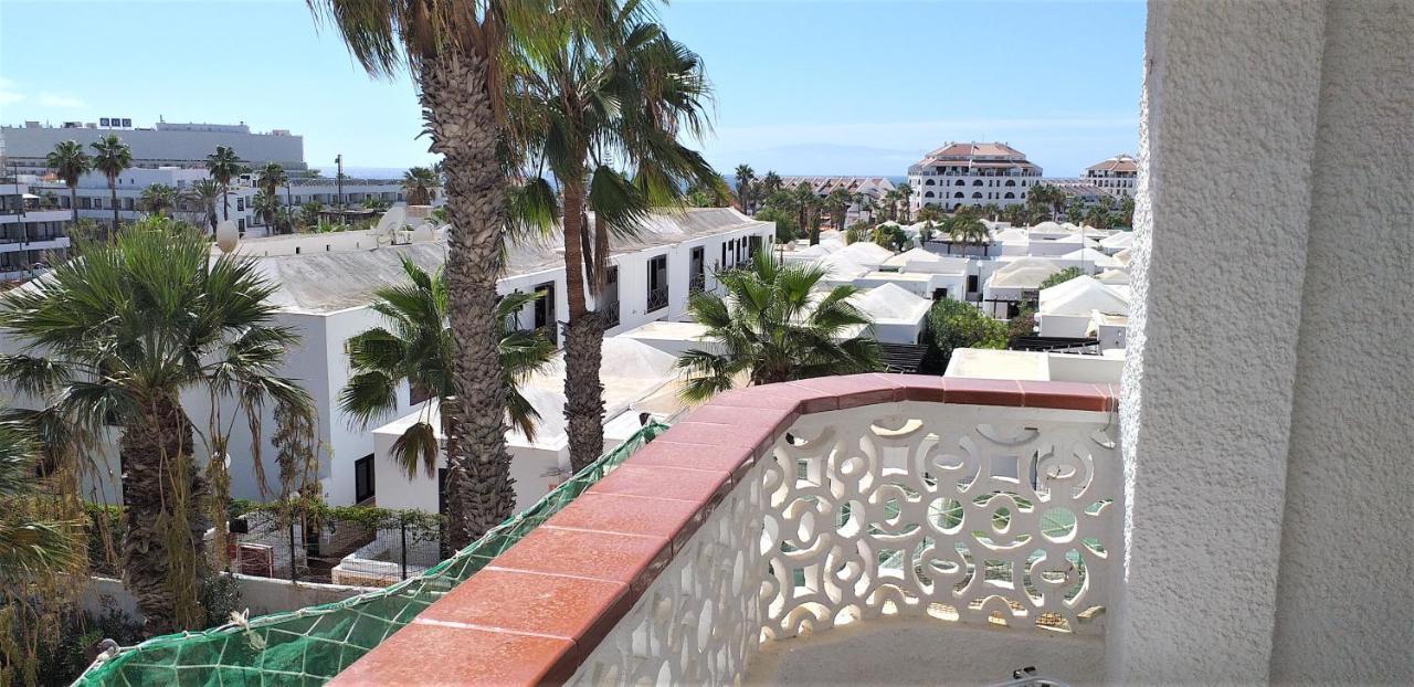 Apartment With A Large South-Facing Balcony, Sea View And Wifi In Las Americas Center Playa de las Américas Kültér fotó