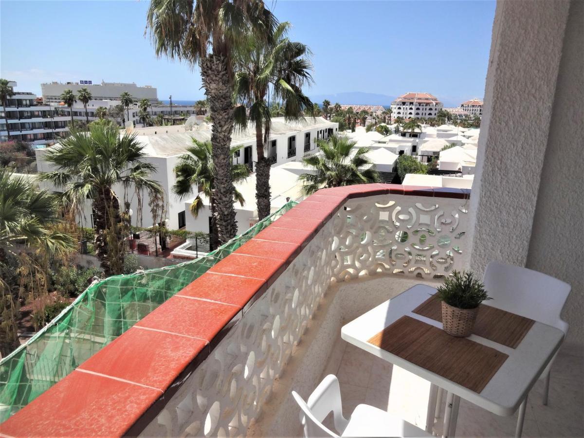 Apartment With A Large South-Facing Balcony, Sea View And Wifi In Las Americas Center Playa de las Américas Kültér fotó