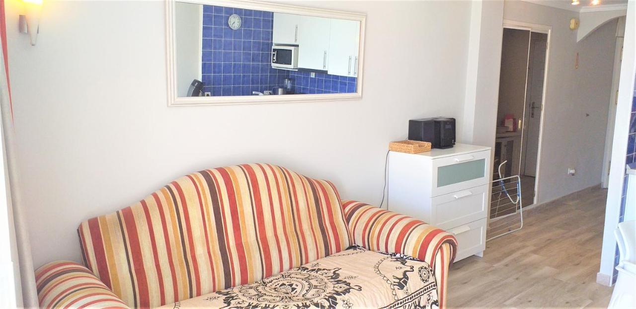 Apartment With A Large South-Facing Balcony, Sea View And Wifi In Las Americas Center Playa de las Américas Kültér fotó